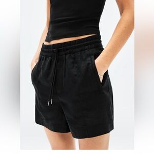 Athleta Women’s Black Linen Retreat Shorts NWOT